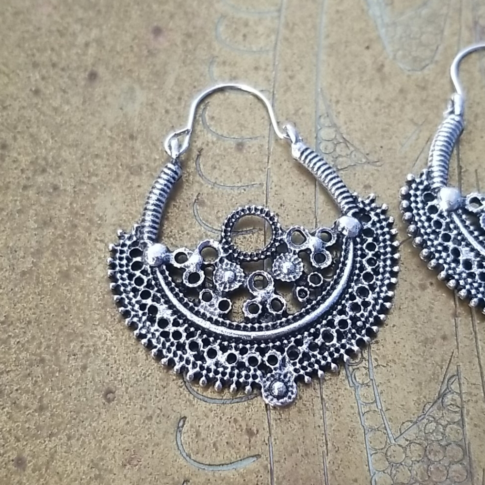 3 for $15 Vintage Bohemian Dangle Earrings - Picture 2 of 3